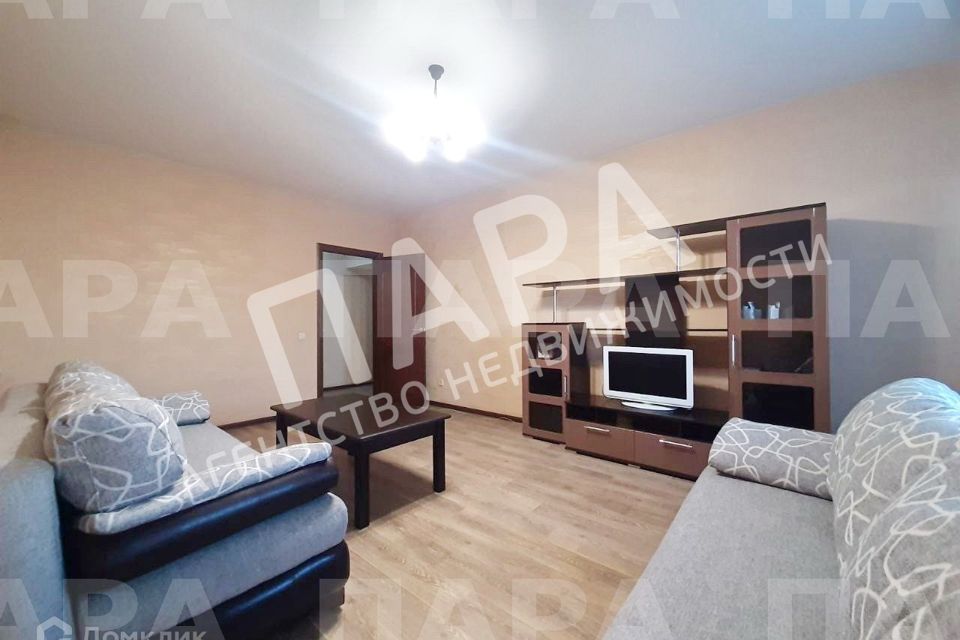 Сдаётся 3-комнатная квартира, 95 м²