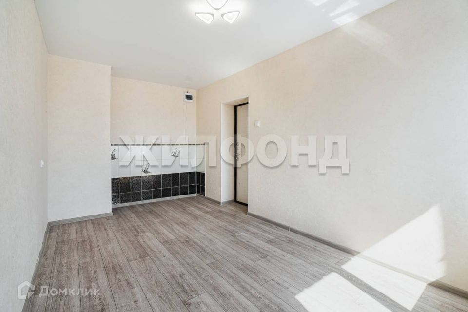 Продаётся комната в 1-комн. квартире, 18 м²