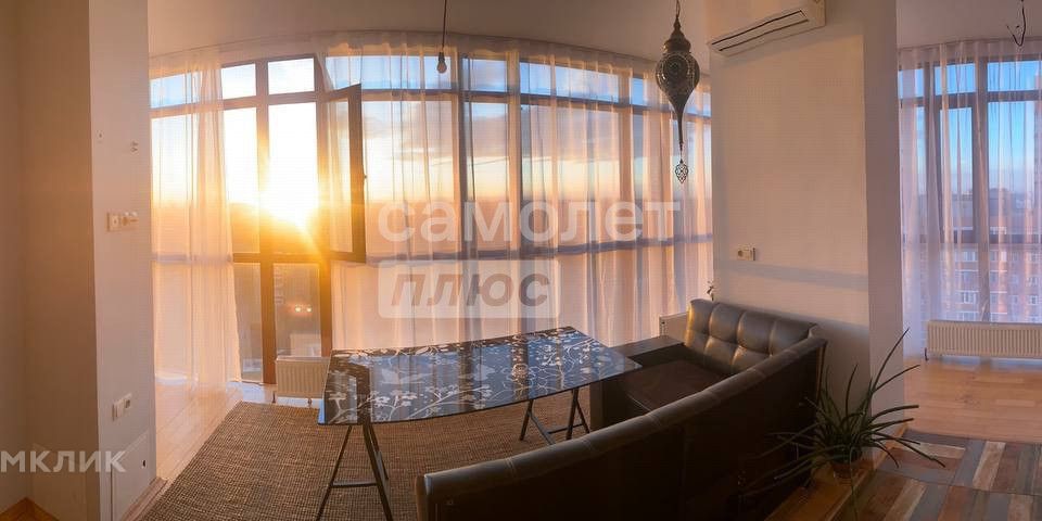 Продаётся 3-комнатная квартира, 74.7 м²