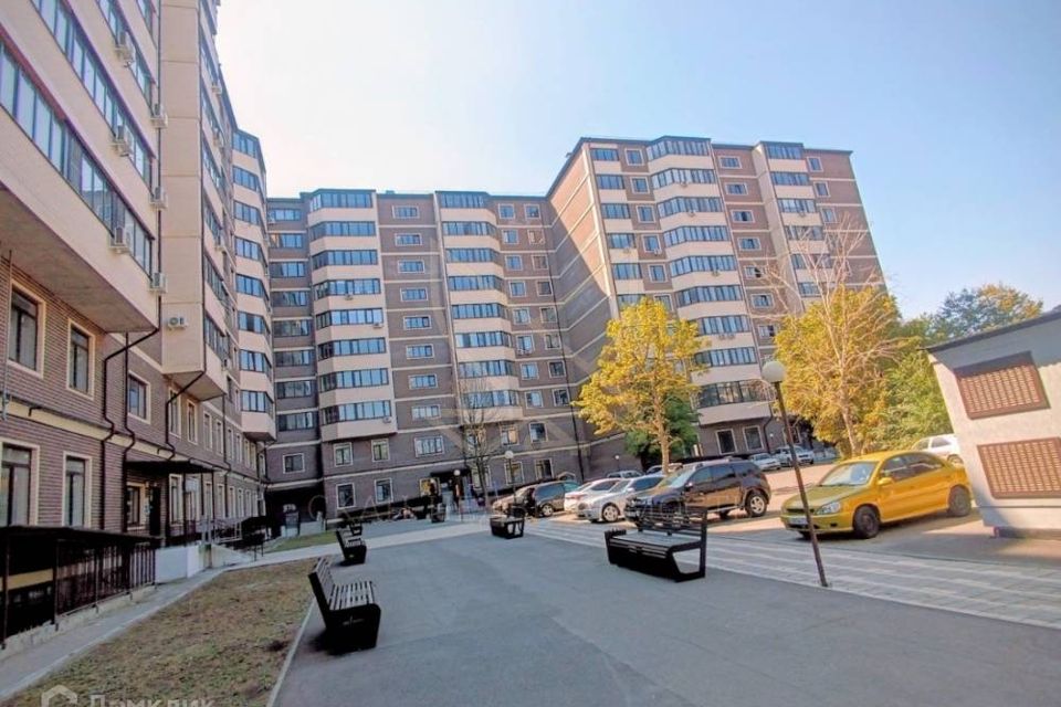 Продаётся 3-комнатная квартира, 110 м²
