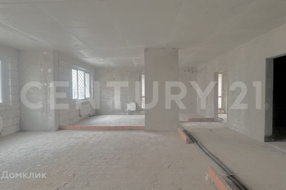 Продаётся 3-комнатная квартира, 100.3 м²