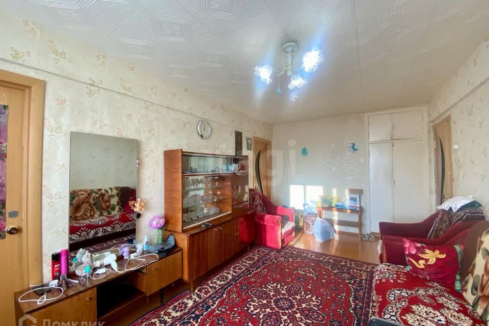 Продаётся 3-комнатная квартира, 48.9 м²