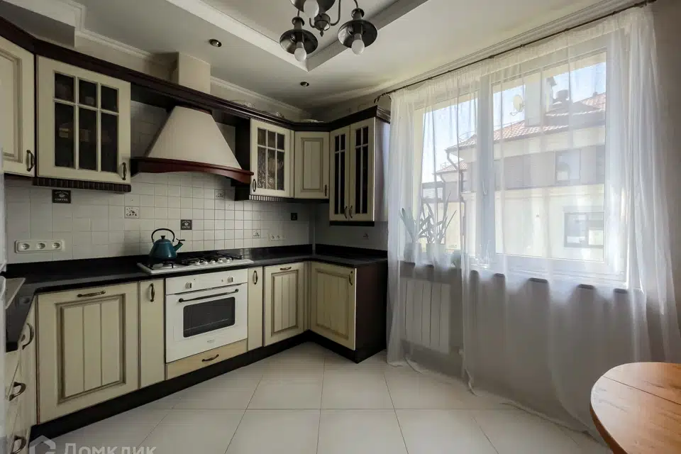 Продаётся 2-комнатная квартира, 70 м²