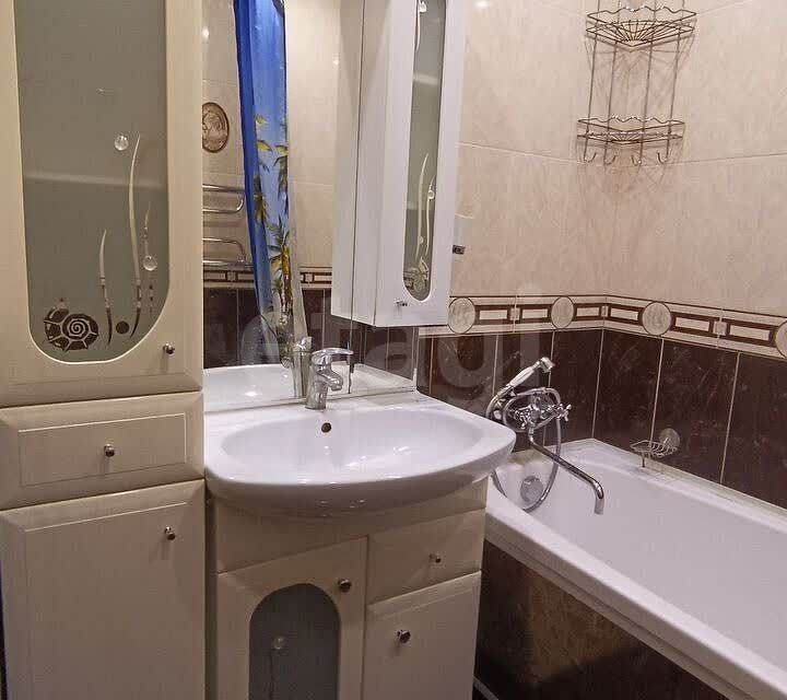 Продаётся 2-комнатная квартира, 57.4 м²