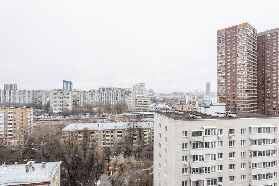 Продаётся 4-комнатная квартира, 157.5 м²