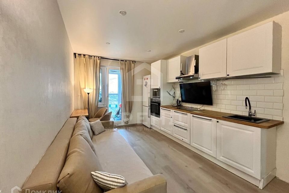 Продаётся 1-комнатная квартира, 42.6 м²