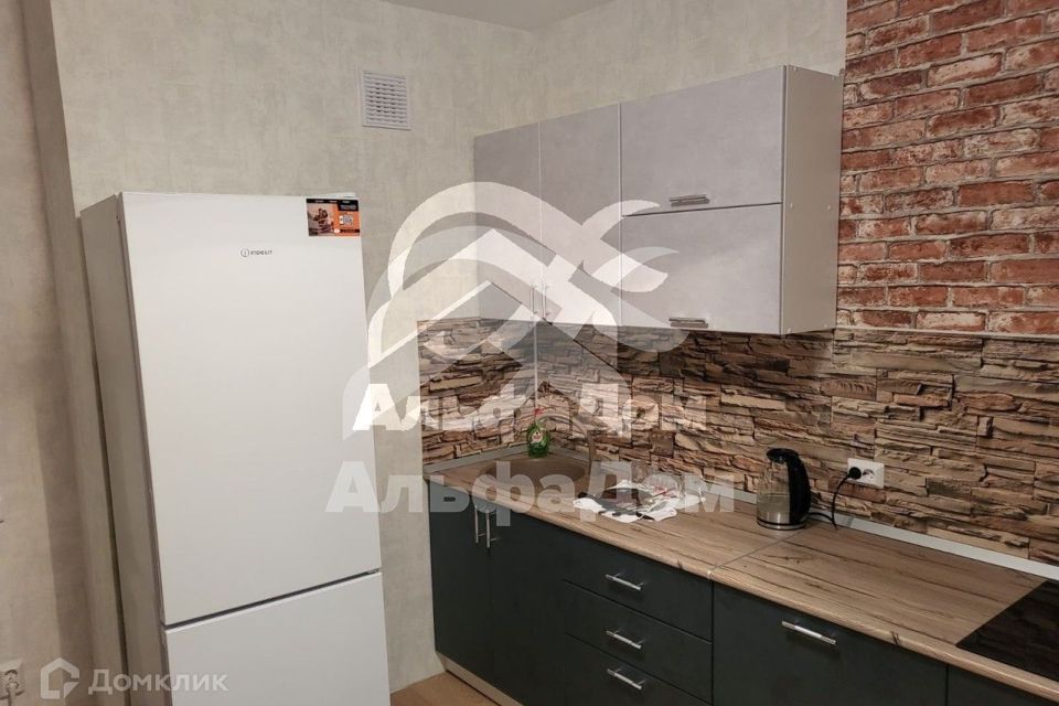 Сдаётся 2-комнатная квартира, 56 м²