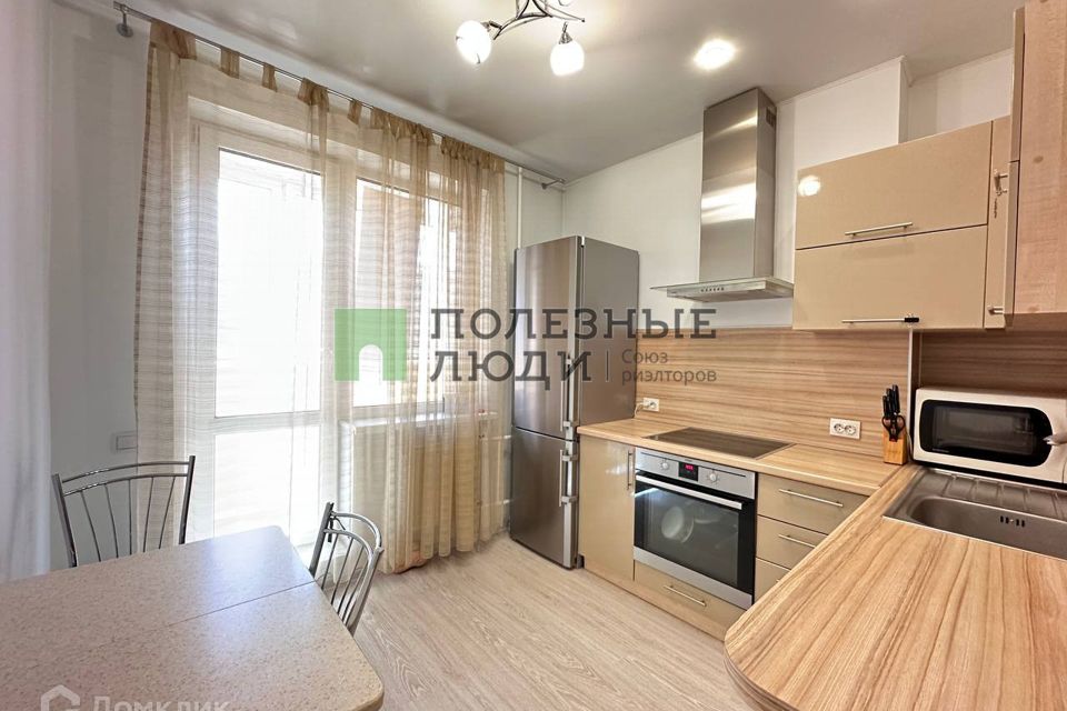 Продаётся 1-комнатная квартира, 37.9 м²