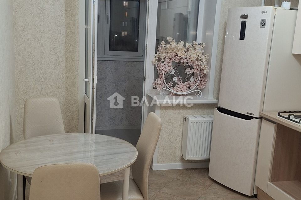 Сдаётся 2-комнатная квартира, 58 м²