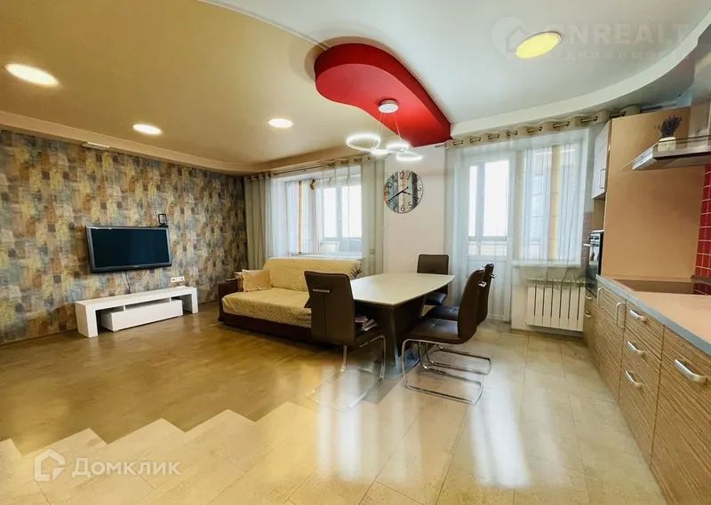 Сдаётся 2-комнатная квартира, 70.6 м²