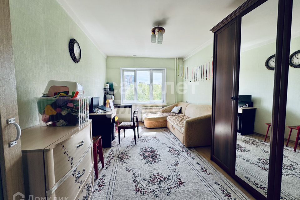 Продаётся 4-комнатная квартира, 68.4 м²
