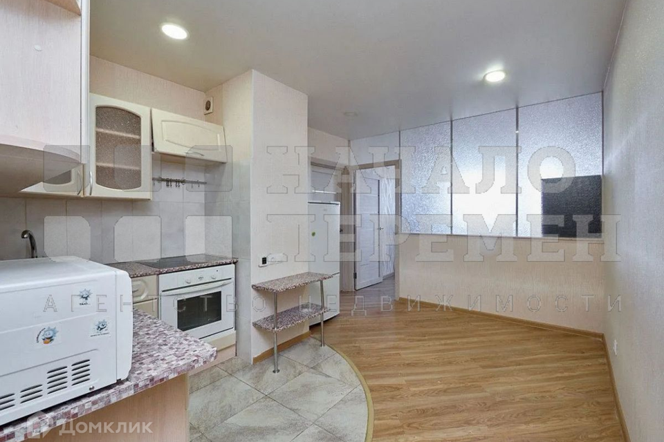 Сдаётся 2-комнатная квартира, 56 м²
