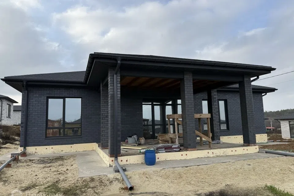 Продаётся 2-этажный дом, 220 м²