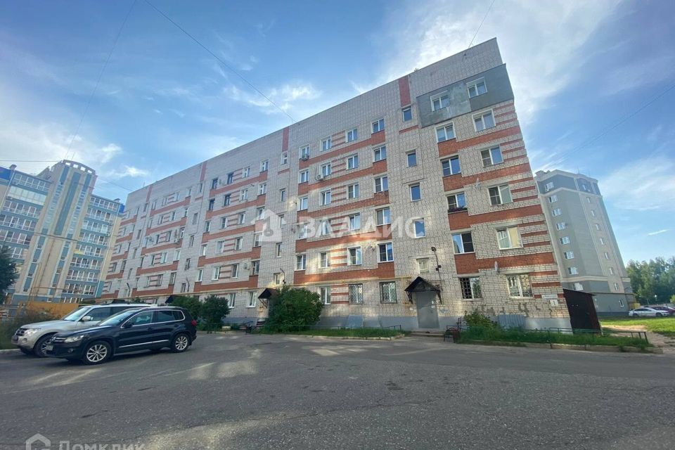 Продаётся 4-комнатная квартира, 120 м²