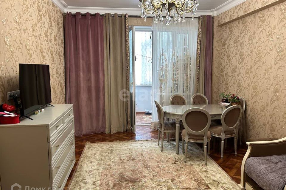 Продаётся 3-комнатная квартира, 77 м²