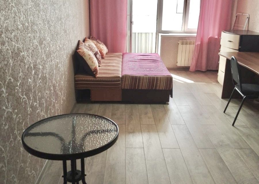 Сдаётся 2-комнатная квартира, 60 м²