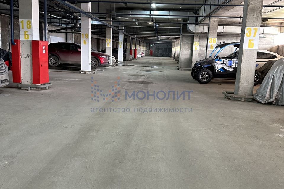 Продаётся машиноместо, 15 м²