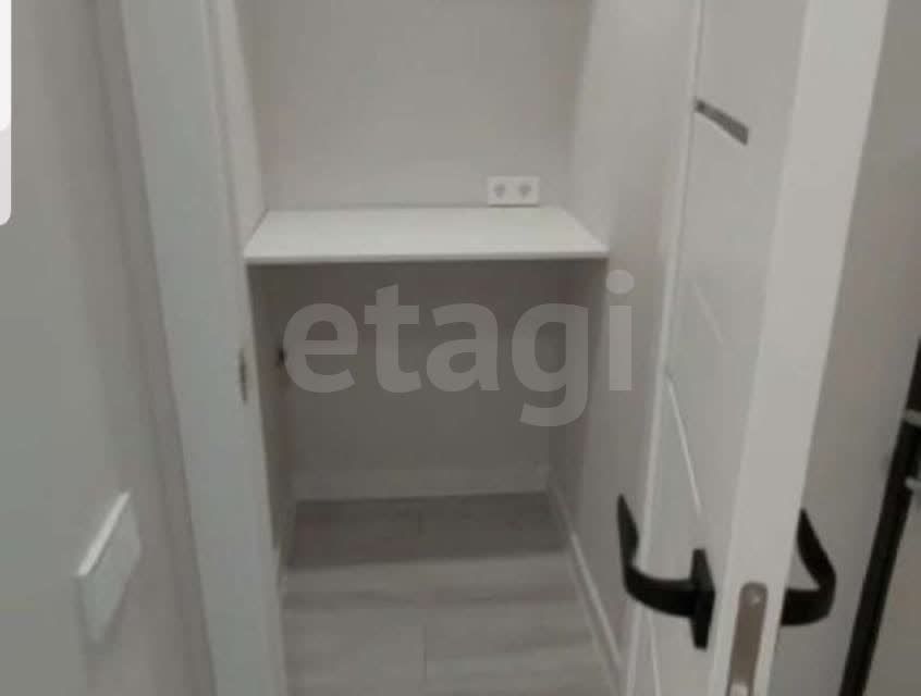 Продаётся 1-комнатная квартира, 38.8 м²