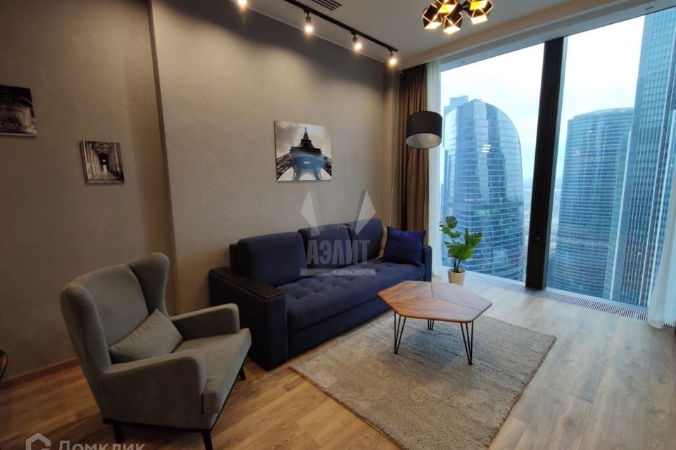 Сдаётся 1-комнатная квартира, 68 м²