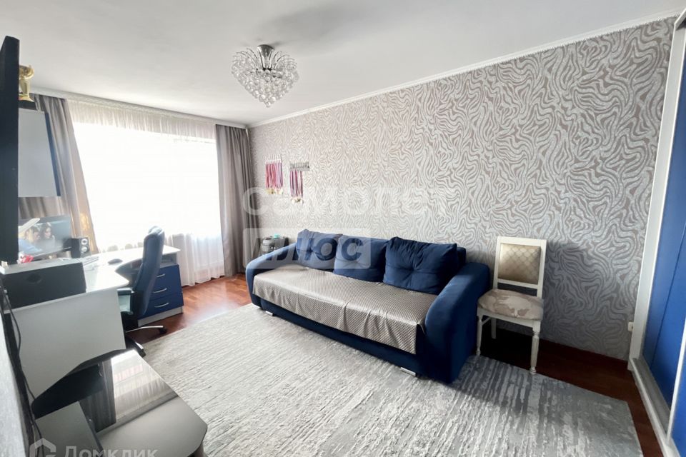Продаётся 4-комнатная квартира, 80 м²