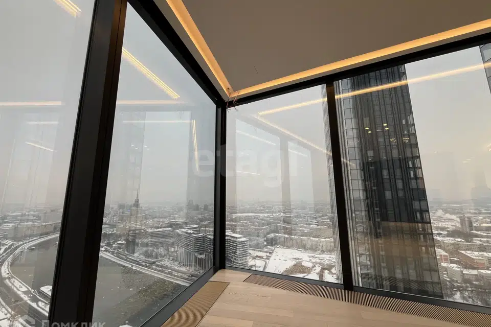 Продаётся 3-комнатная квартира, 103.9 м²