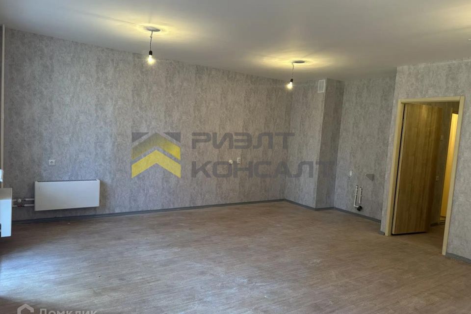Продаётся 1-комнатная квартира, 38 м²