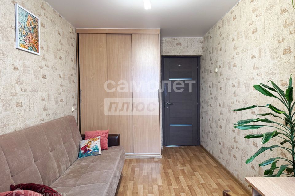 Продаётся 3-комнатная квартира, 59.8 м²