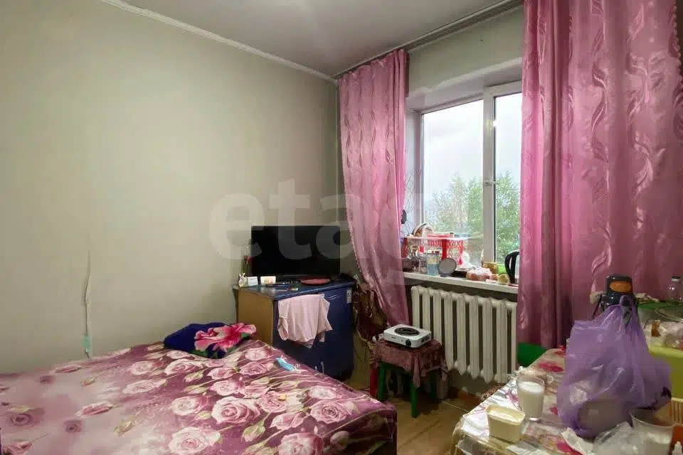 Продаётся 4-комнатная квартира, 74.1 м²