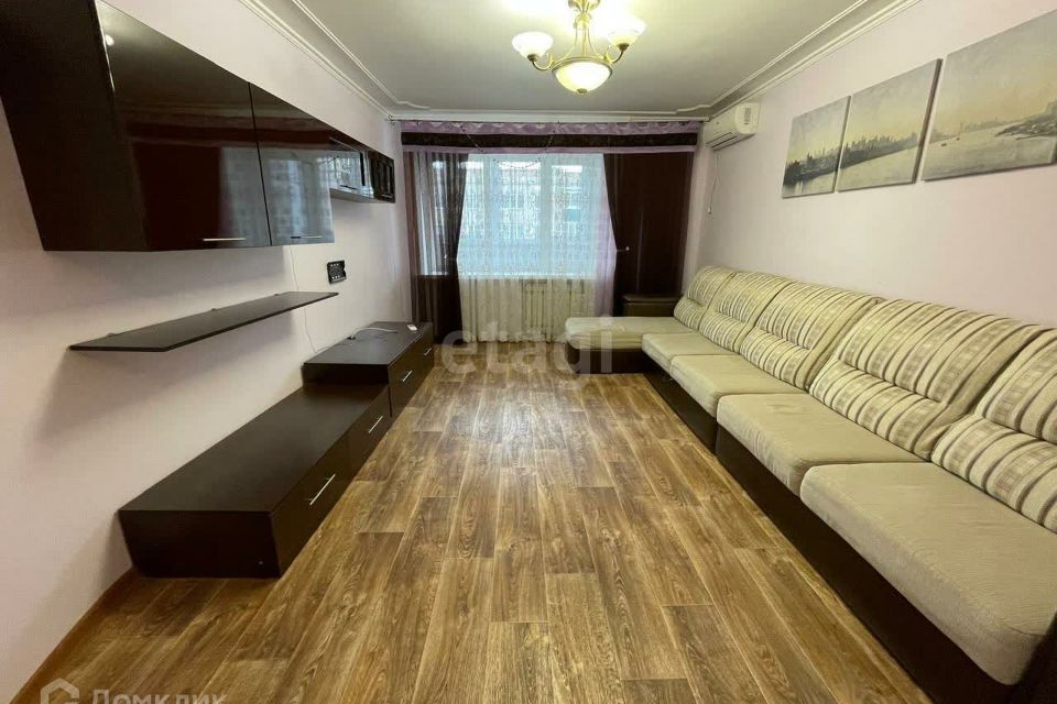 Продаётся 3-комнатная квартира, 59.8 м²