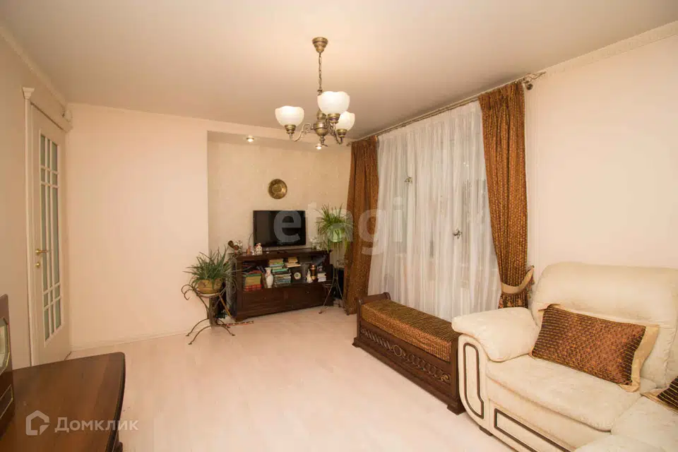 Продаётся 2-комнатная квартира, 73.8 м²