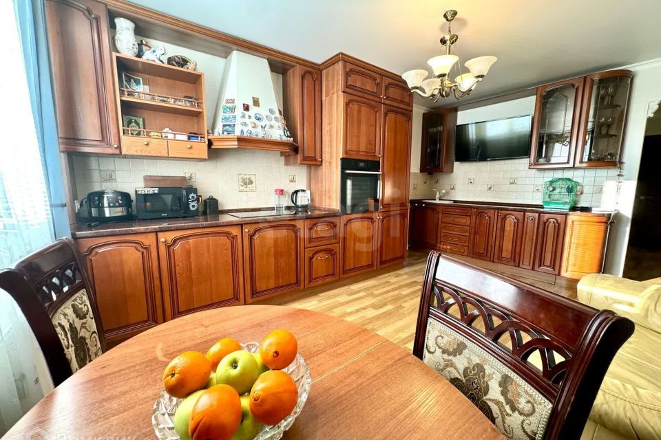 Продаётся 3-комнатная квартира, 59.7 м²
