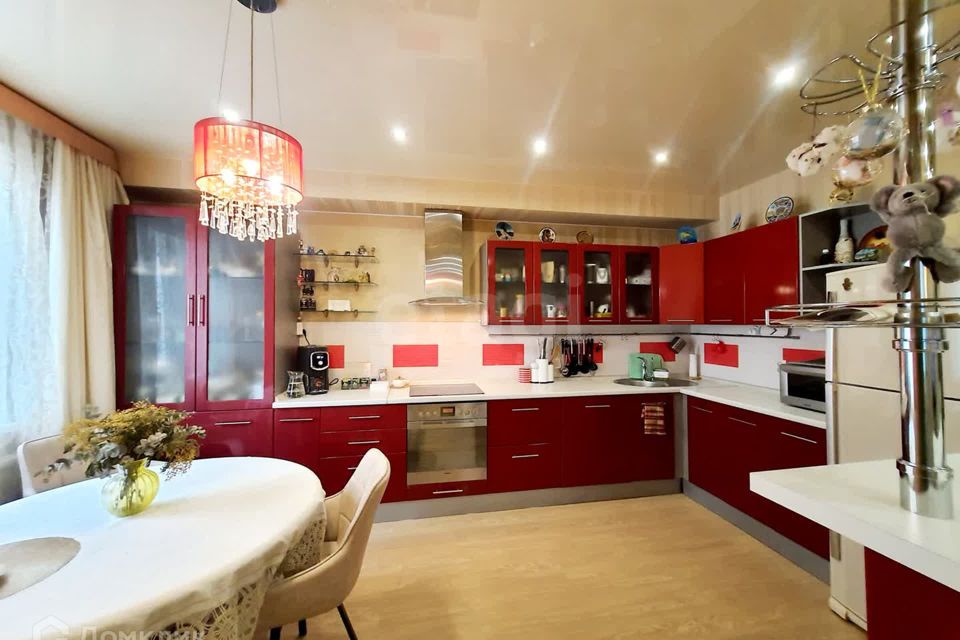 Продаётся 3-комнатная квартира, 95.5 м²