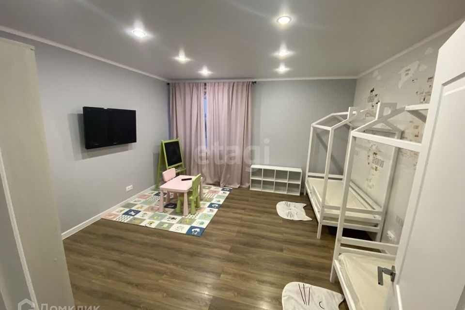 Продаётся 3-комнатная квартира, 72.3 м²