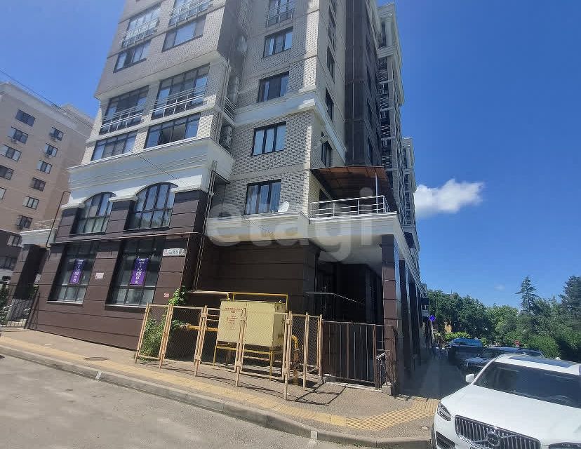 Продаётся 3-комнатная квартира, 114.5 м²