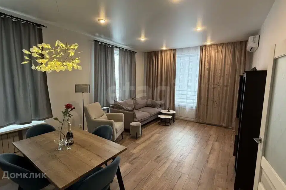 Продаётся 2-комнатная квартира, 67.7 м²