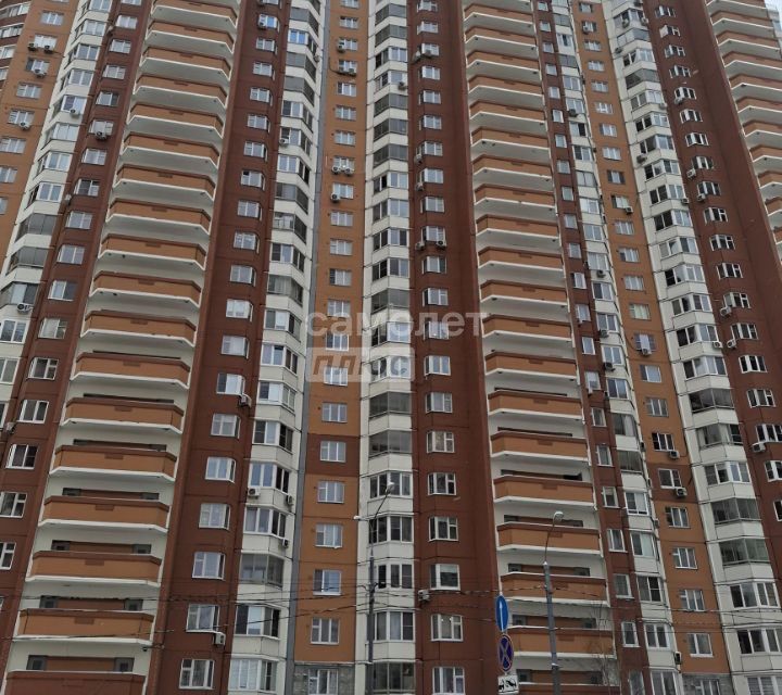 Продаётся 2-комнатная квартира, 71.9 м²