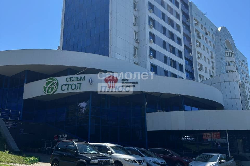 Продаётся 3-комнатная квартира, 119.1 м²