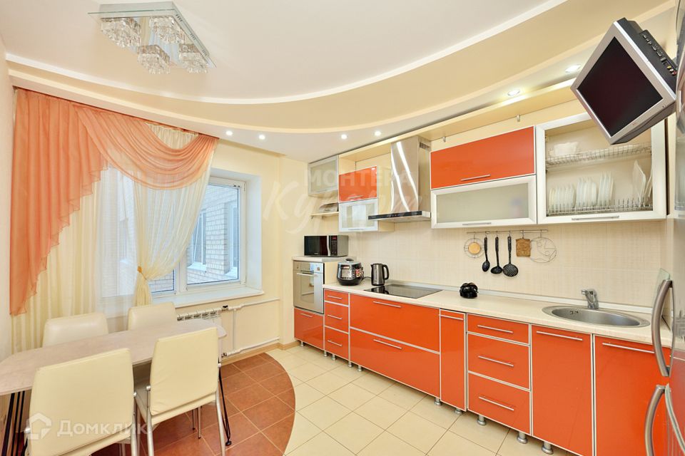 Продаётся 3-комнатная квартира, 90 м²
