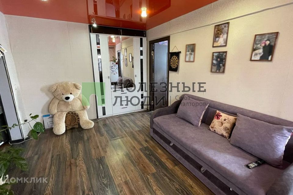 Продаётся 4-комнатная квартира, 57.7 м²