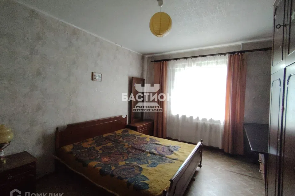Продаётся 2-комнатная квартира, 55.6 м²