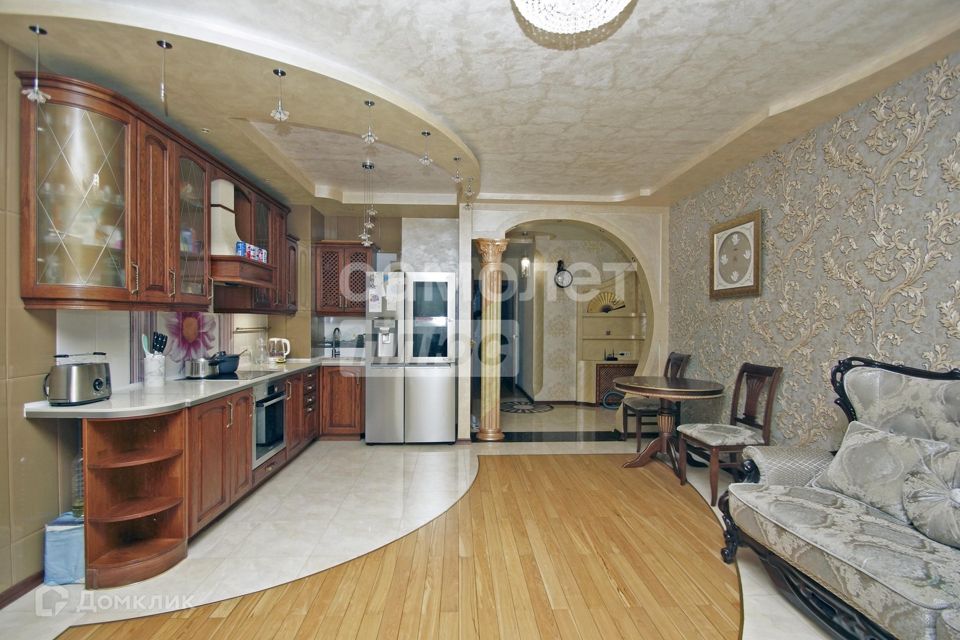 Продаётся 2-комнатная квартира, 60.1 м²