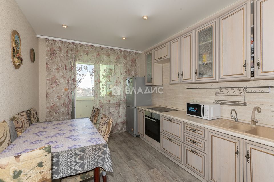 Продаётся 2-комнатная квартира, 61.7 м²
