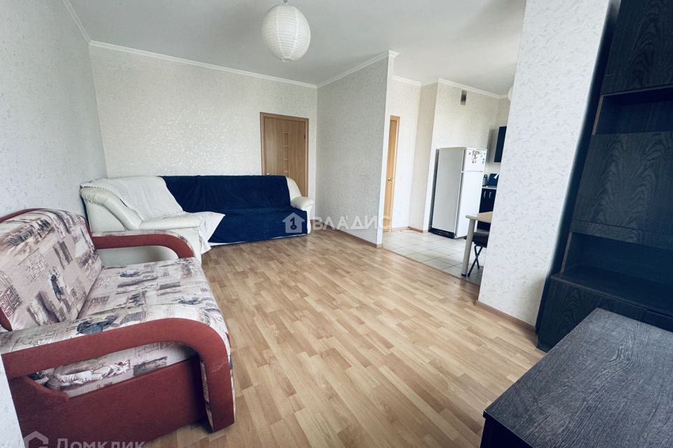 Продаётся 1-комнатная квартира, 42.2 м²