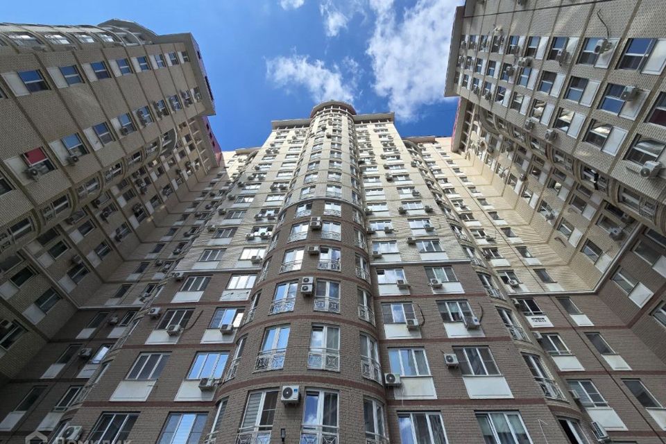 Продаётся 1-комнатная квартира, 46.7 м²