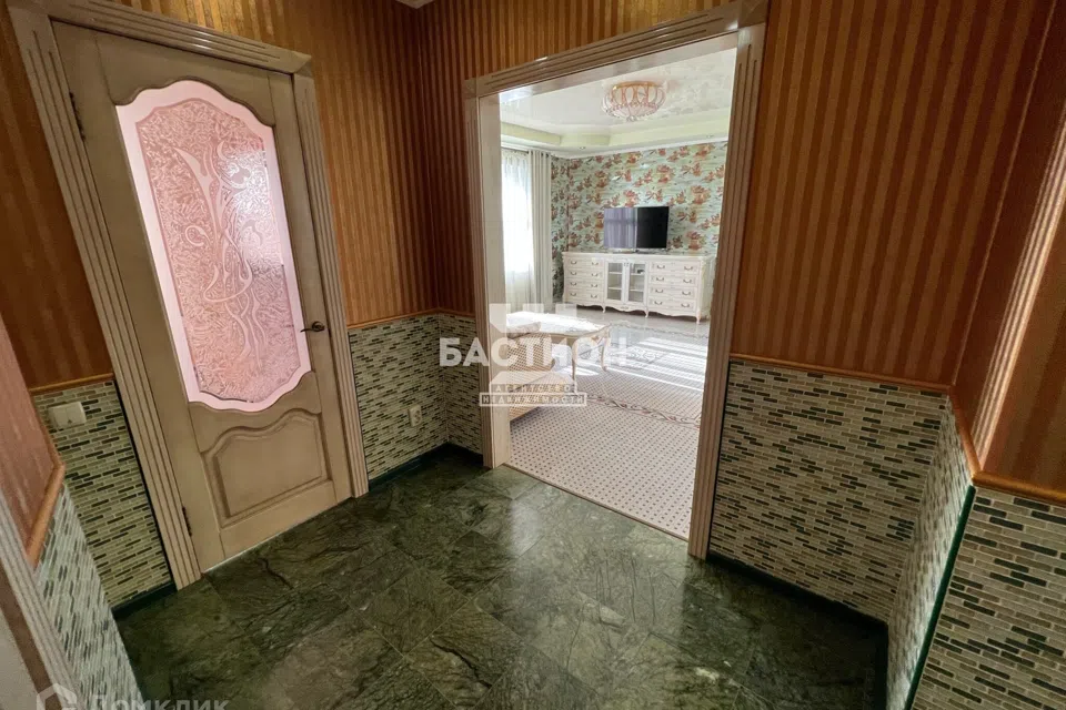 Продаётся 2-комнатная квартира, 70 м²