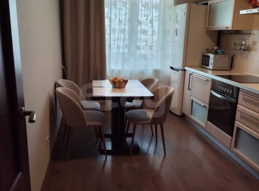 Сдаётся 1-комнатная квартира, 54 м²
