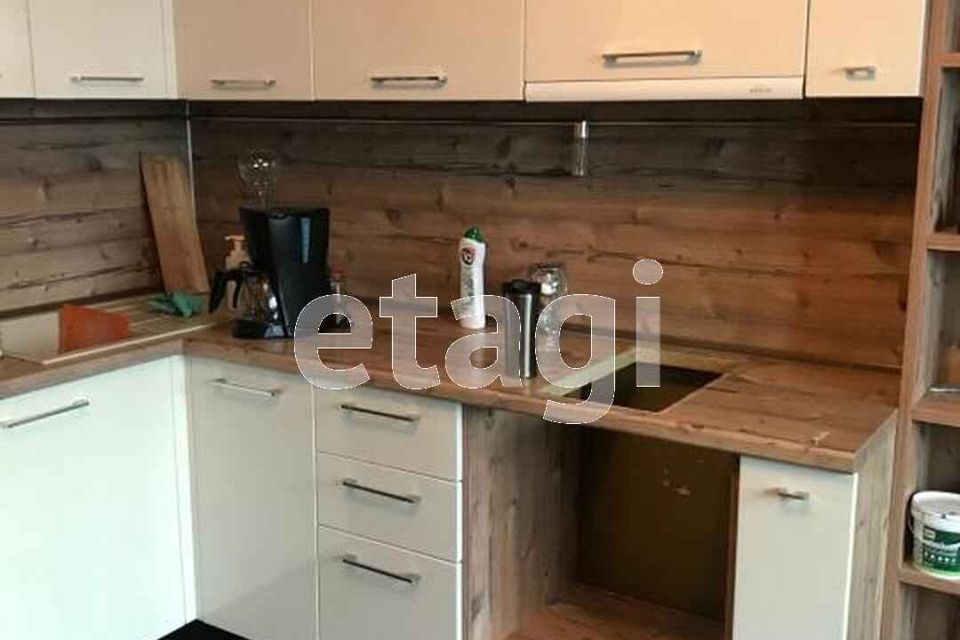 Сдаётся 2-комнатная квартира, 64 м²