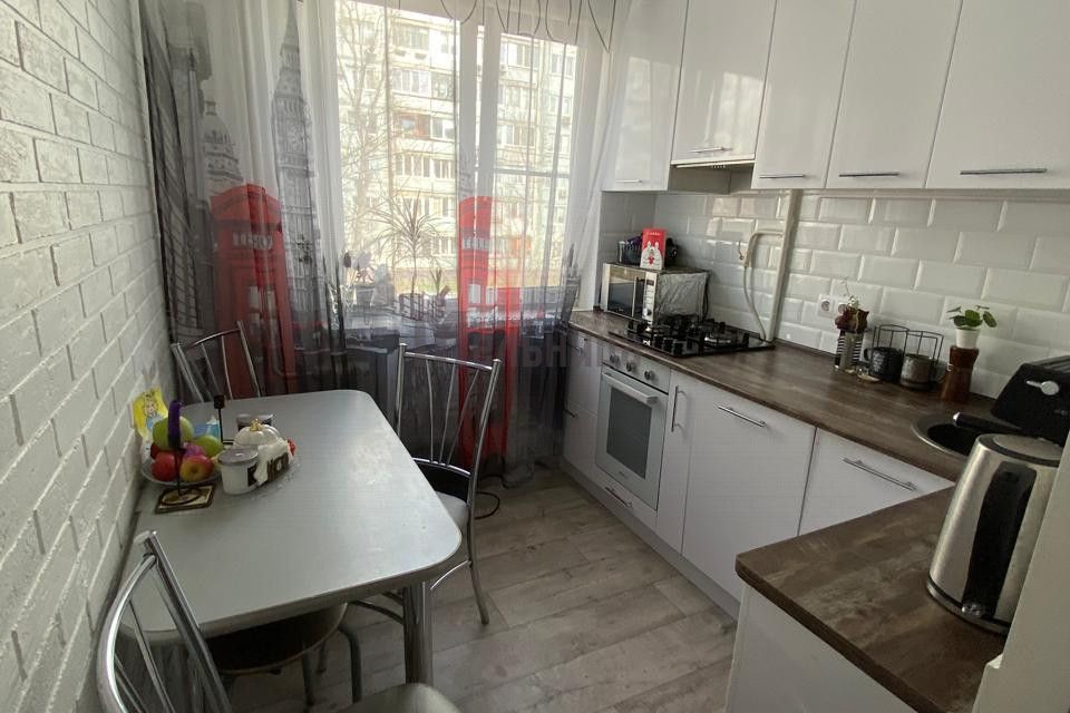 Продаётся 2-комнатная квартира, 42 м²