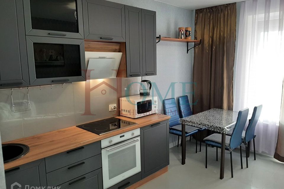 Сдаётся 2-комнатная квартира, 38 м²