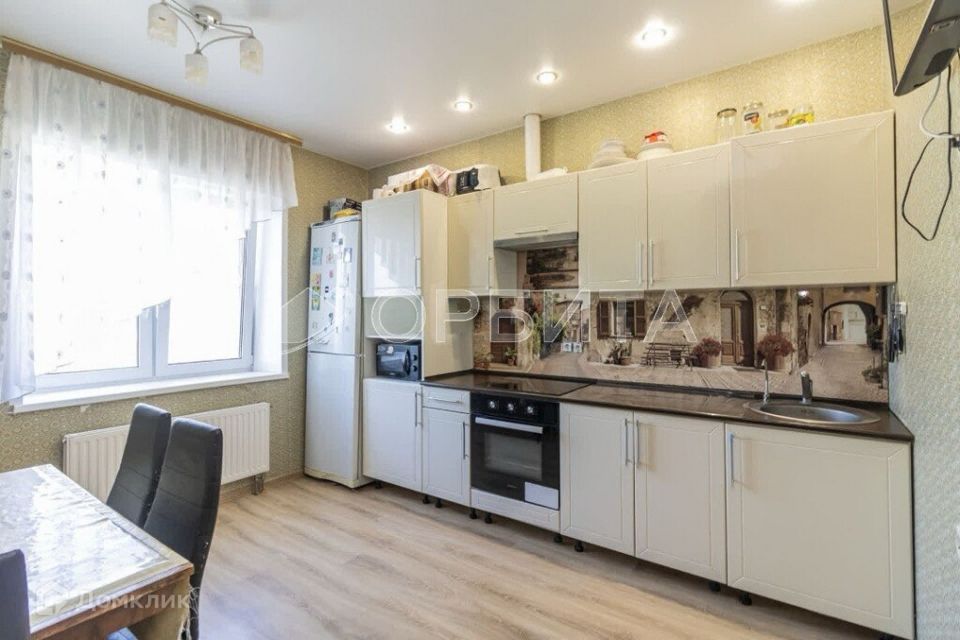 Продаётся 1-комнатная квартира, 48 м²